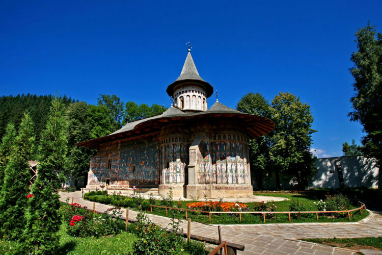 Pensiunea Confort SUCEAVA *** (3 stele) – Cazare Suceava: Mănăstirea Voroneț